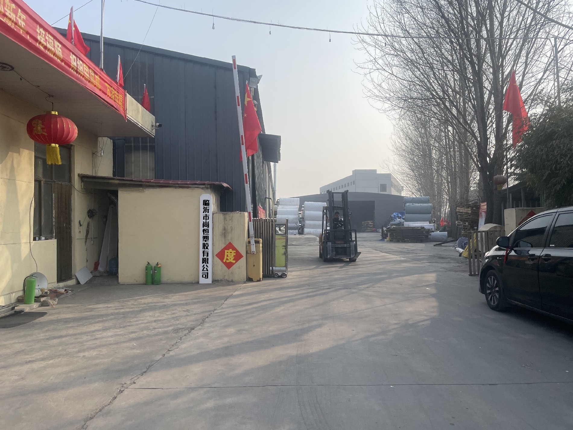 篷布專(zhuān)家——臨沂市尚恒塑膠有限公司，為您提供高品質(zhì)篷布解決方案